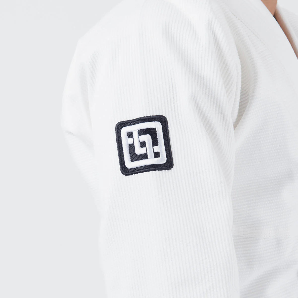 Loyal Supreme BJJ Gi - Hvit inkl. hvitt belte